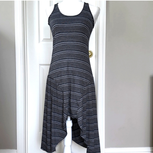 Free People Gray & Black Racerback Style Stretchy Fit & Flare Dress. Sm - Picture 2 of 12